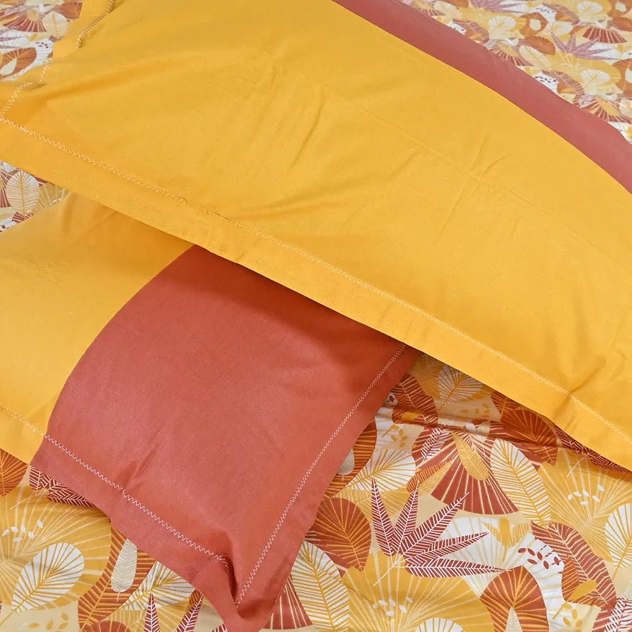 Divine Casa 144 TC Pure Cotton Double Bed Bedsheet with 2 Pillow Covers Regal Paisley Colour Peach Yellow
