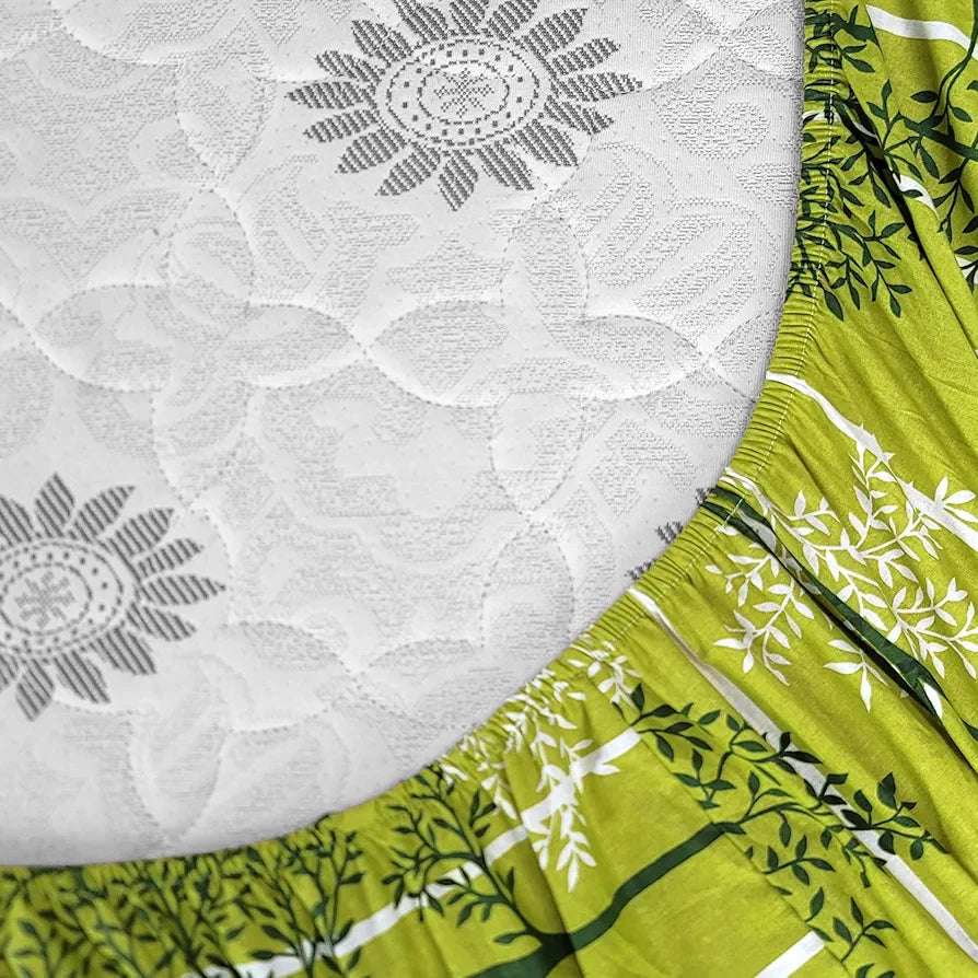 Divine Casa 144 TC Floral Green 100% Cotton Elastic Fitted Bedsheet for Double Bed with 2 Pillow Covers Colour Green