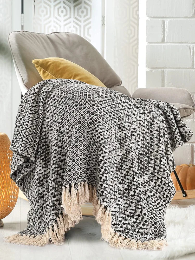 Sashaa World Soft Throw Blanket Colour Black/Natural