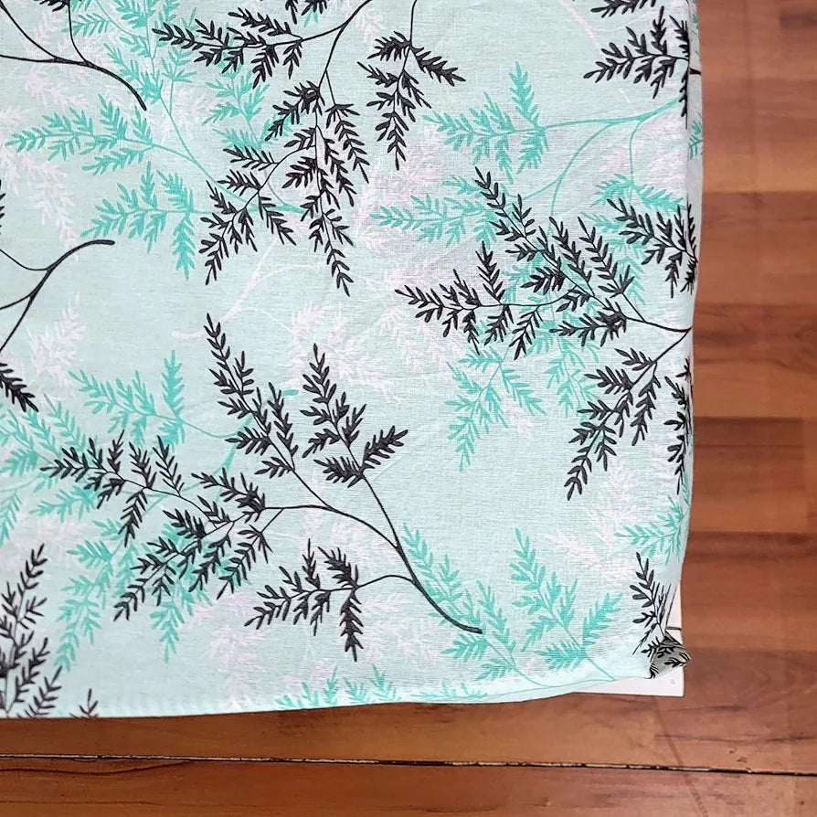 Divine Casa 144 TC 100% Cotton Floral Print Elastic Fitted Bedsheets Double Bed Ultrasoft Queen Size Elastic Fitted Bedsheets Colour Yucca