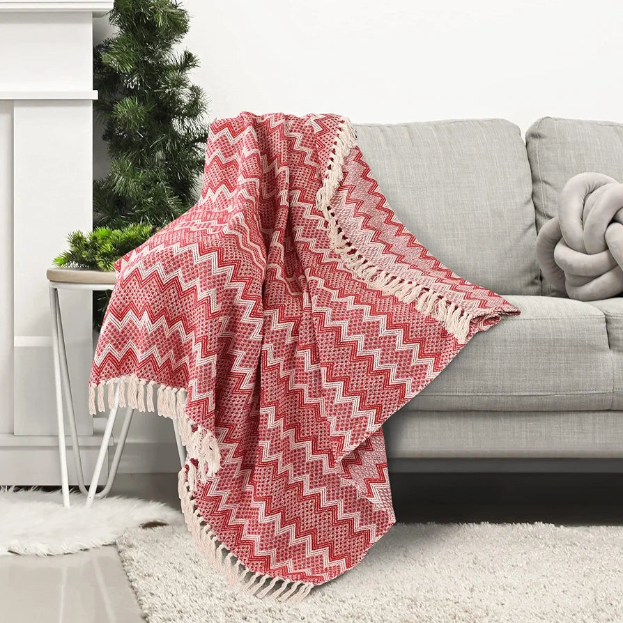 Sashaa World Chevron Blanket Throw Colour Red & White