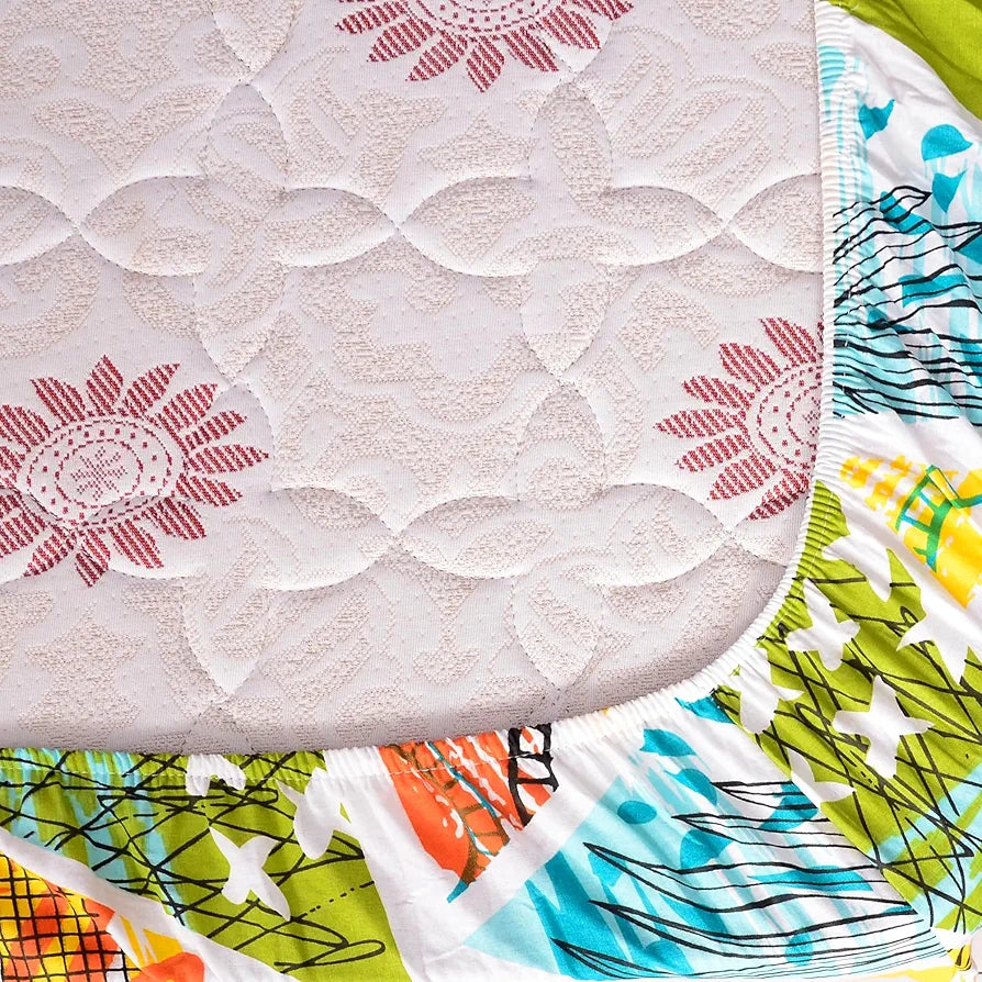 Divine Casa 144 TC Cotton Geometric Print King Size Double Bed Elastic Fitted Bedsheet with 2 Pillow Cover Colour Lime Punch