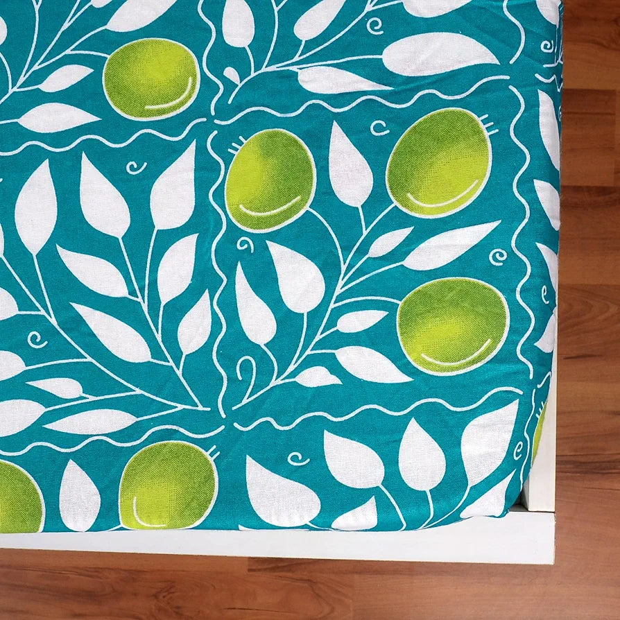 Divine Casa 144 TC Floral Blue 100% Elastic Fitted Printed King Size Double Bed Bedsheet with 2 Pillow Cover for Bedroom Colour Tile Blue