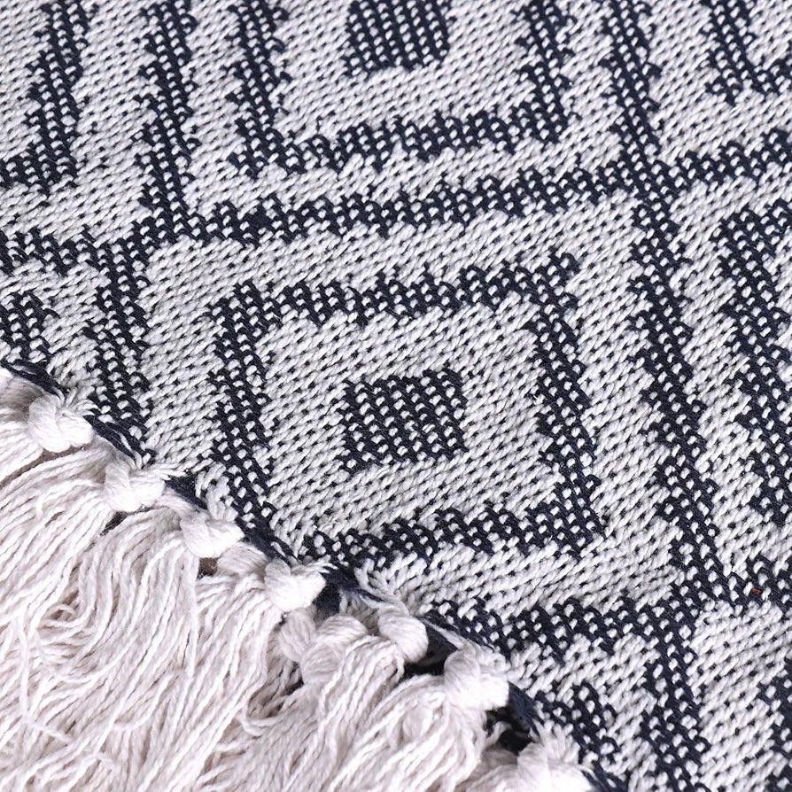 Sashaa World Woven Diamond Pattern Throw Blanket Colour Grey