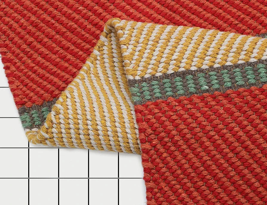 The Home Talk Rectangular Handmade Cotton Contemporary Carpets with Fringes Area Rugs
