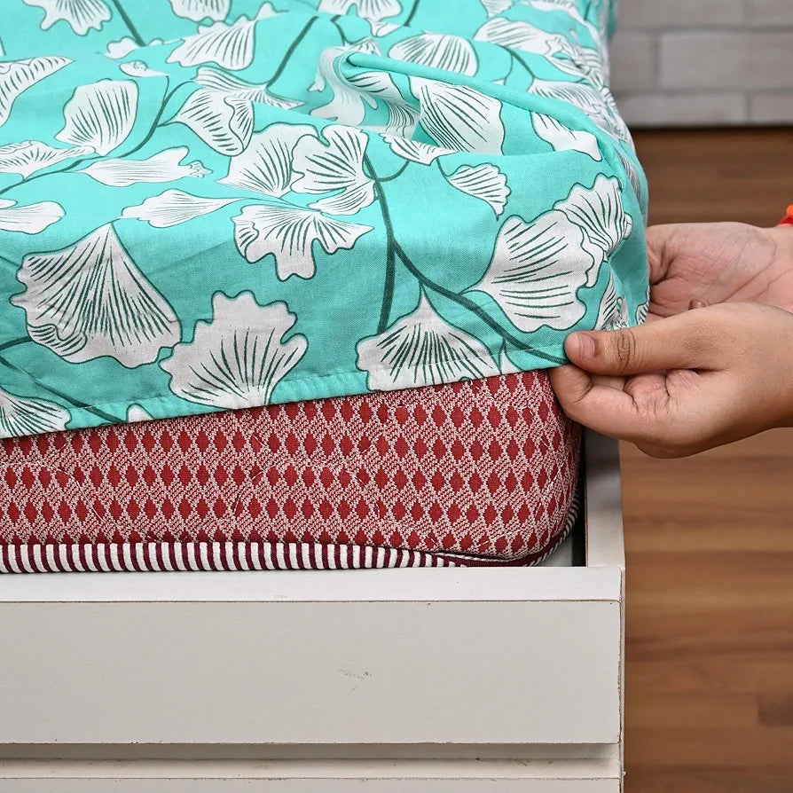 Divine Casa Poly Cotton Fitted Bedsheet for Double Bed Elastic Corners Wrinkle Resistant & Breathable Fit Colour Aqua Green