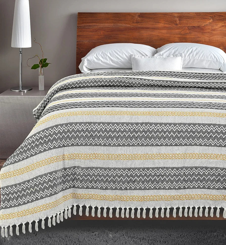 Sashaa World Geometric Sofa Throw Blanket Multicolour