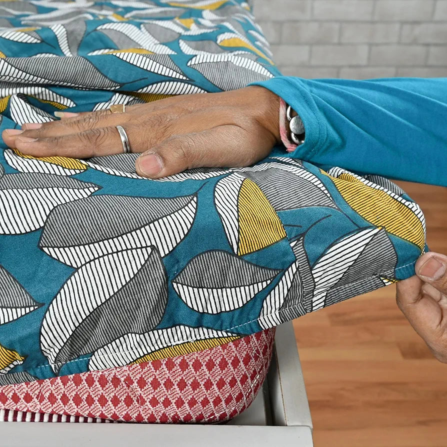 Divine Casa Floret 100% Cotton Double Fitted Bedsheet 144 TC Colour Woody Petals