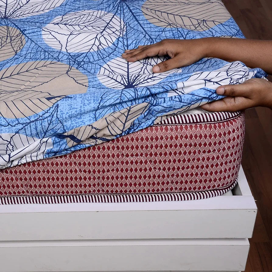 Divine Casa 144 TC Cotton Fitted Bedsheet for King Bed 100% Cotton Floral Blue Elastic Fit Everyday Use Bedsheet