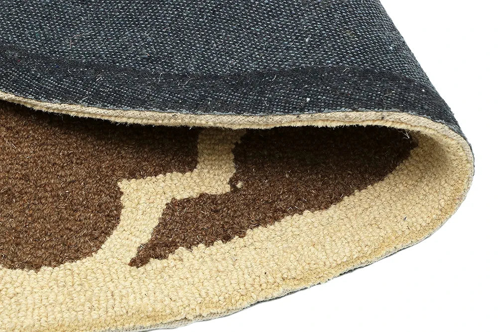 The Home Talk Tufted Round Wool Carpet for Living Room Bed Room Hall 4 Feet Diameter Brown Quatrefoil