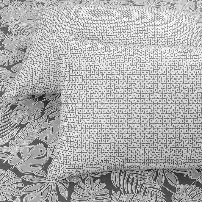 Huesland by Ahmedabad Cotton 144 TC Cotton Bedsheets for King Size Bed with 2 Pillow Covers | Grey & White