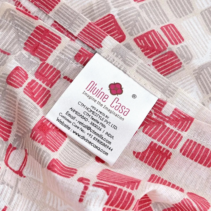 Divine Casa 144 TC 100% Pure Cotton Queen Size Double Bed Bedsheet with 2 Pillow Covers Geometric Pixel Colour Red White