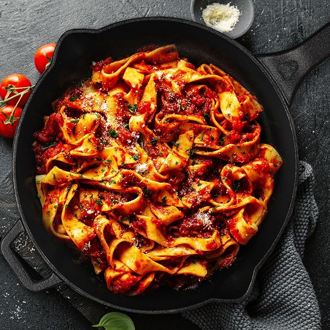 Meyer Pre-Seasoned Cast Iron Frypan Cast Iron Skillet |Induction Frying Pan 26cm Black