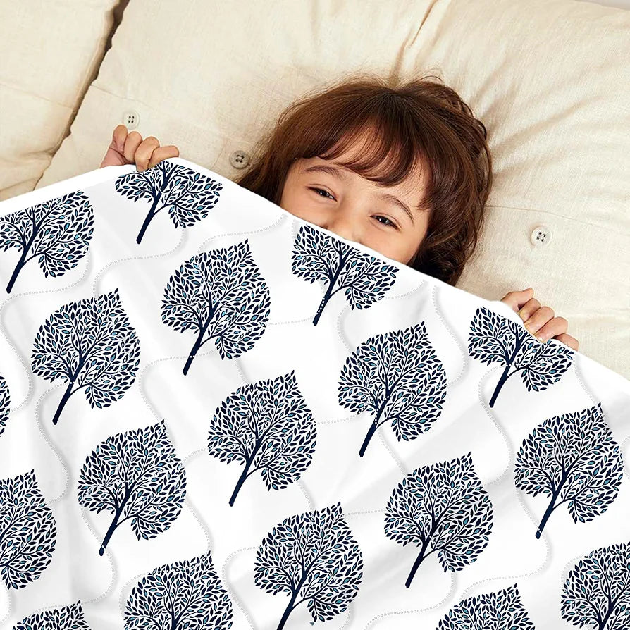 Divine Casa 120 GSM Microfiber Reversible Kids Single Bed Comforter Ultra-Soft Toddler Blanket Colour Dark Sapphire