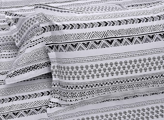 Huesland by Ahmedabad Cotton 144 TC Cotton King Size Bedsheet with 2 Pillow Covers | White and Black