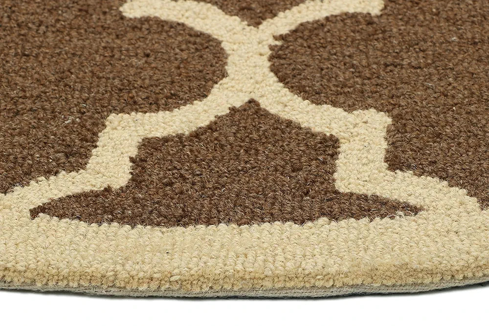 The Home Talk Tufted Round Wool Carpet for Living Room Bed Room Hall 4 Feet Diameter Brown Quatrefoil