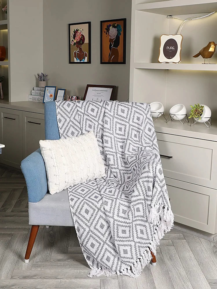 Sashaa World Woven Diamond Pattern Throw Blanket Colour Grey