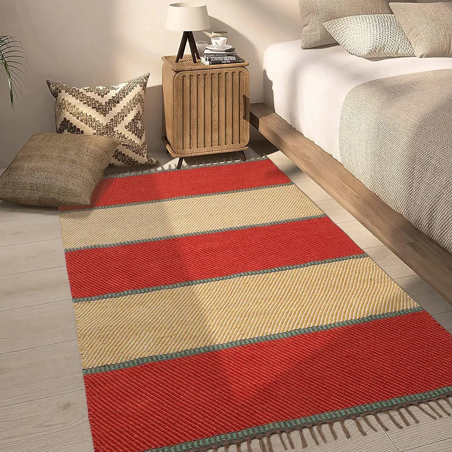 The Home Talk Rectangular Handmade Cotton Contemporary Carpets with Fringes Area Rugs