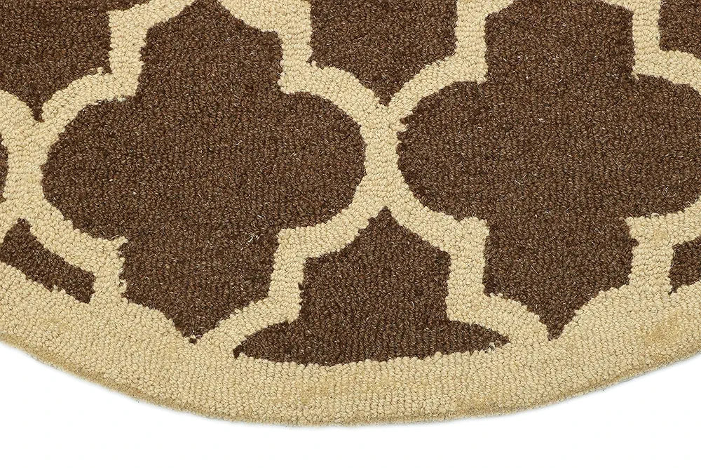 The Home Talk Tufted Round Wool Carpet for Living Room Bed Room Hall 4 Feet Diameter Brown Quatrefoil
