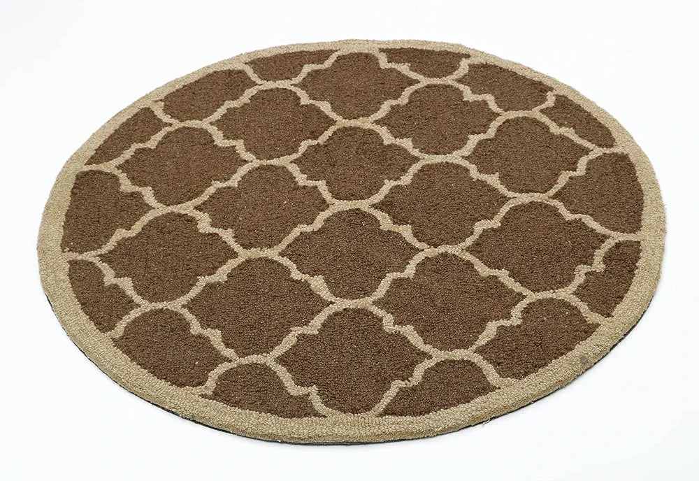 The Home Talk Tufted Round Wool Carpet for Living Room Bed Room Hall 4 Feet Diameter Brown Quatrefoil