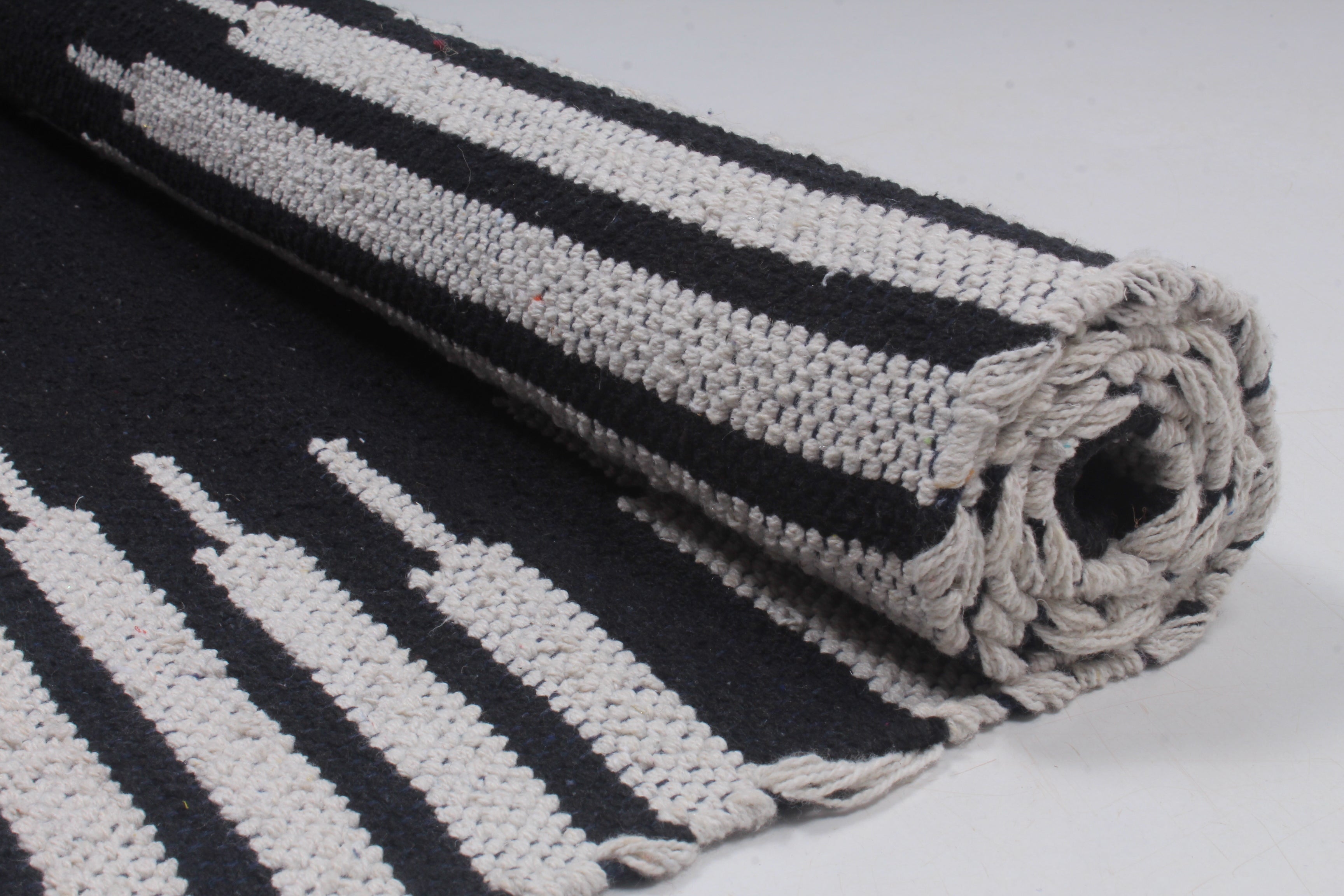 Shramdaan Black Yoga Mate with White Stripes