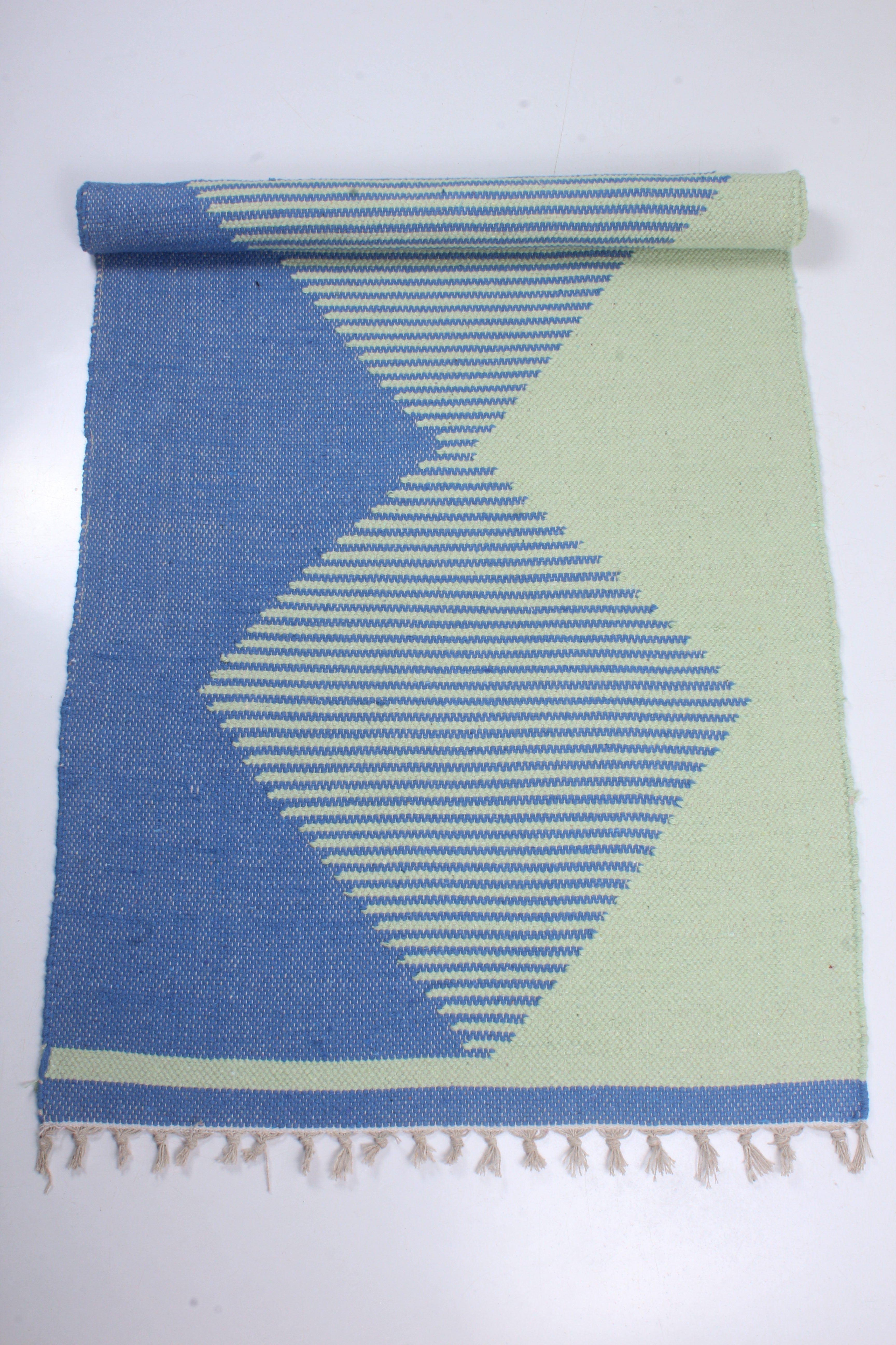Shramdaan Pure Handwoven Yoga Mats A Natural Choice