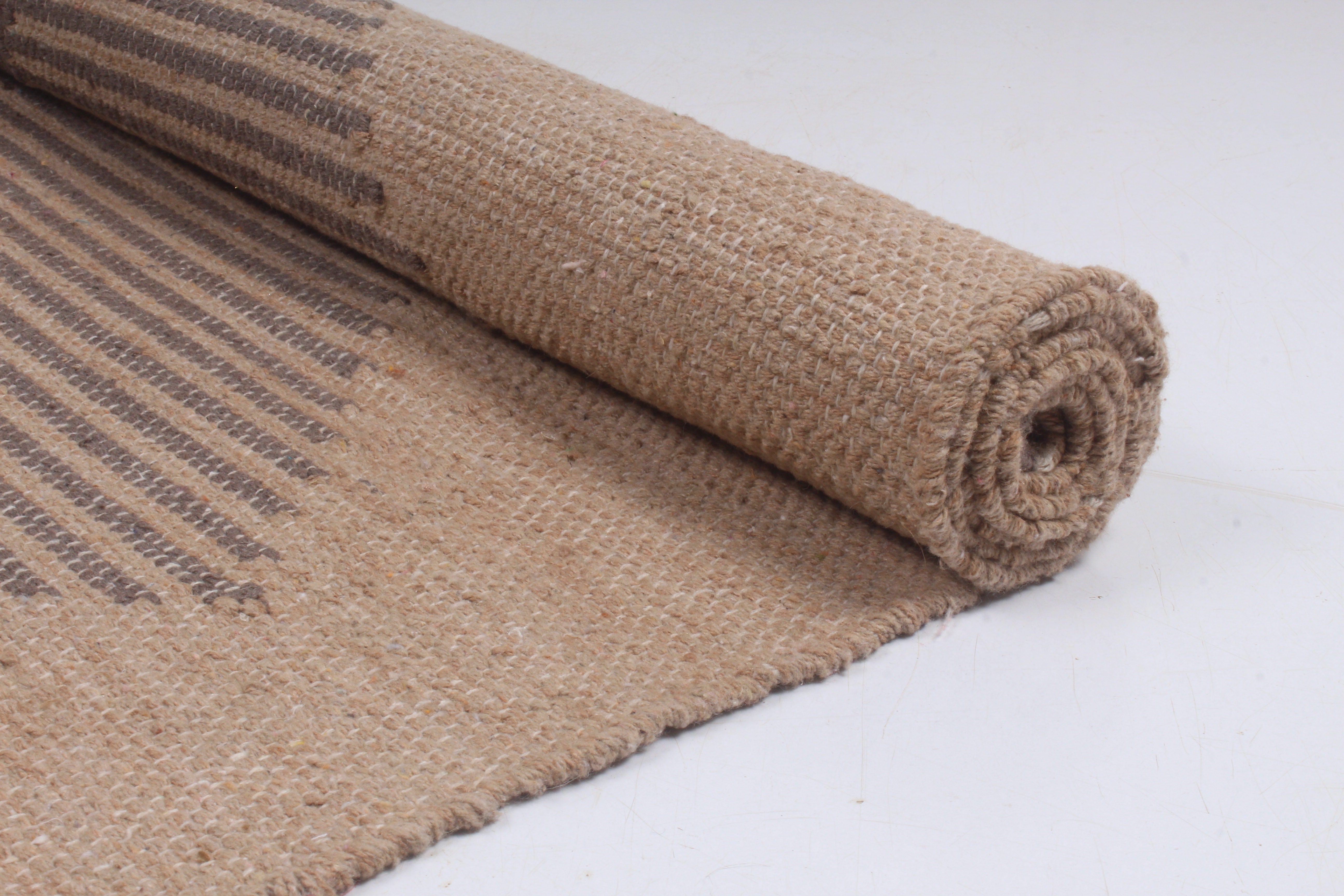 Shramdaan Handwoven Yoga Mat with Geometric Design