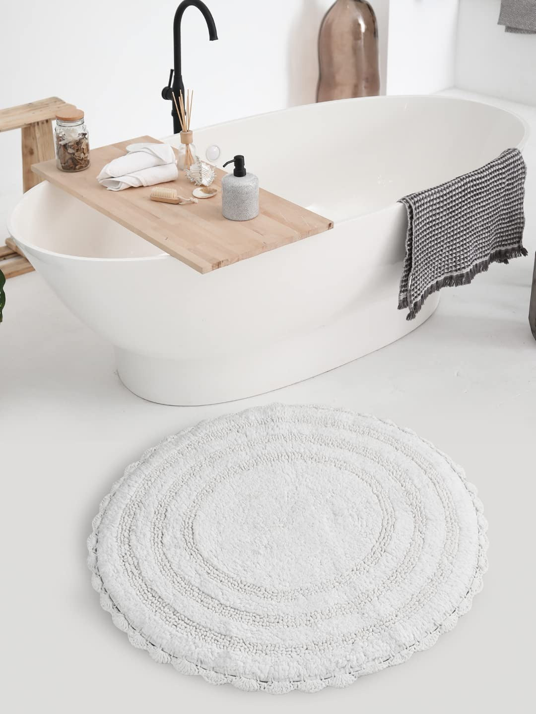 Sashaa World Round Reversible Crochet Bath Mat Cotton & Quick Dry Bath Rug