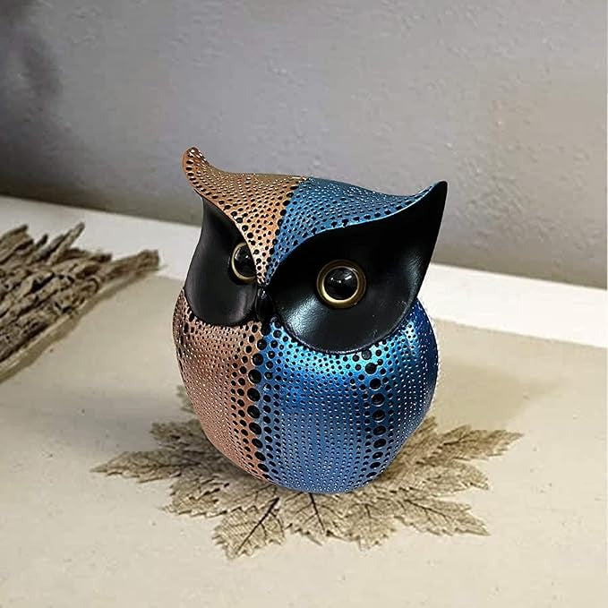 Xtore Modern Classy Lucky Owl Resin Art Figure Showpiece