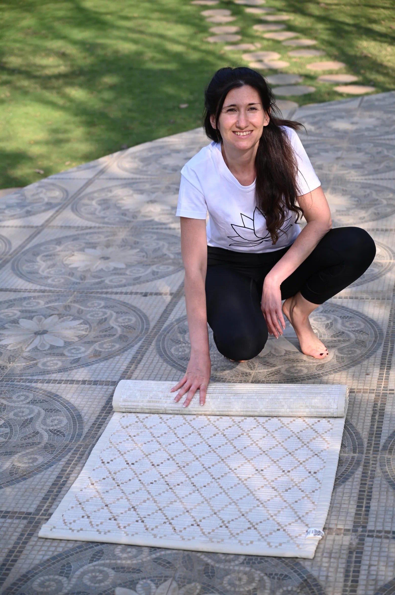 Madhurya Diamond Pattern Sambu Grass Yoga Mat