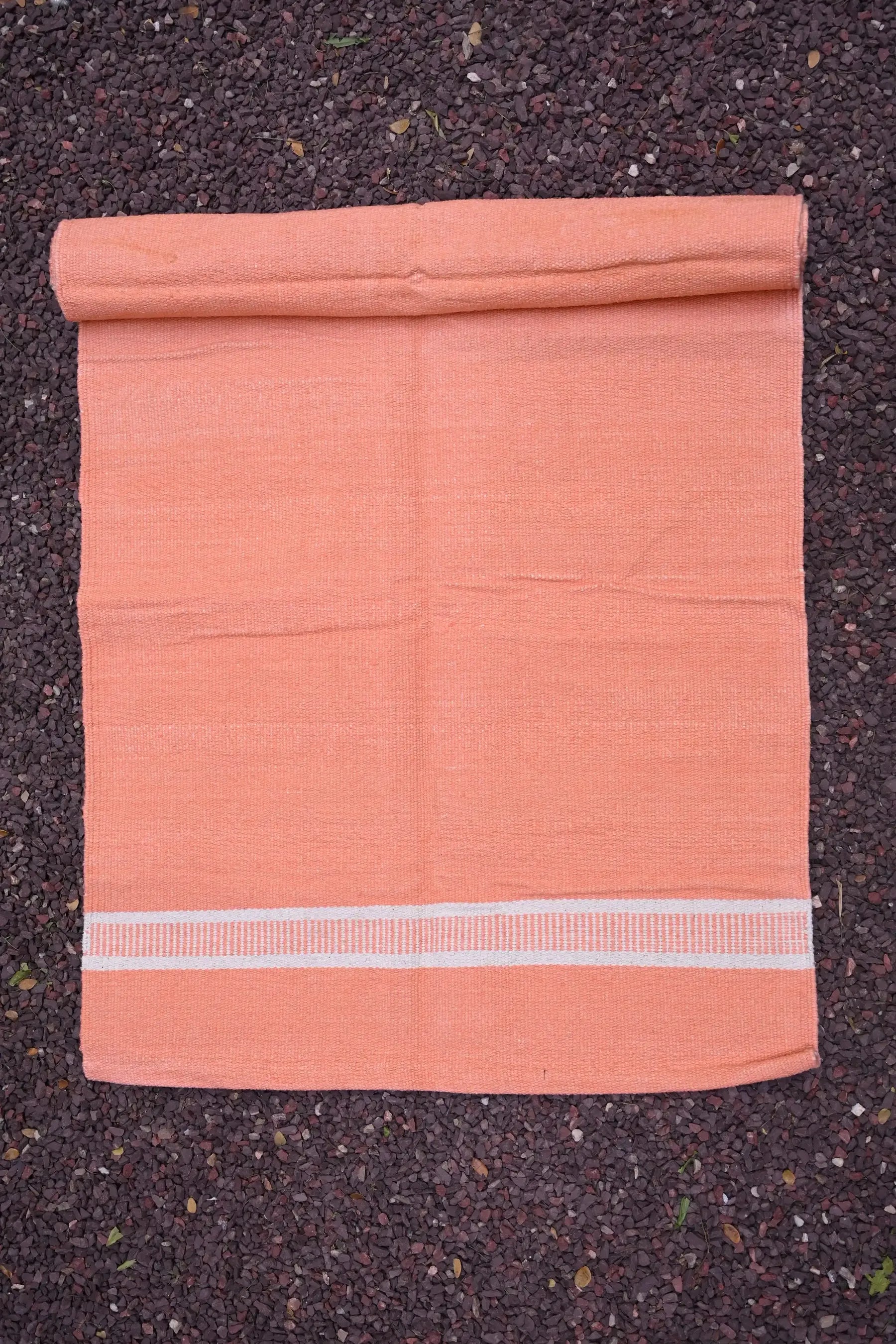 Madhurya Radiance Mat (Herbal dyed with Annatto)